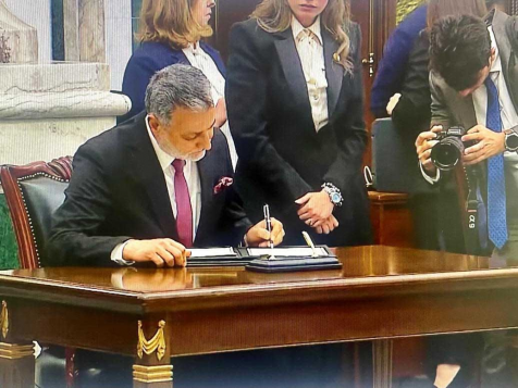 العراق وتركيا يوقعان مذكرة تفاهم ثقافي في بغداد