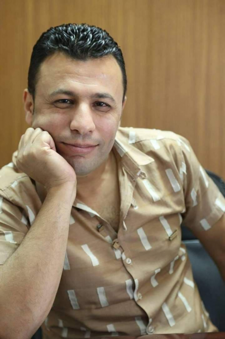 الصحفي أحمد عبد السادة يتعرض لمضايقات ويستحق الدعم